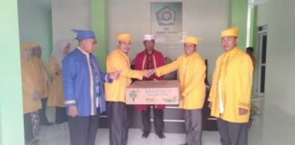 Penyerahan Bantuan Zakat Oleh Kemenag Ternate