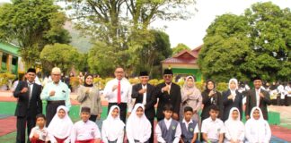 Momentum HAB ke-80, Kemenag Kota Ternate Berbagi 500 Paket Sembako dan Bantuan Modal Usaha