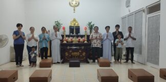 Kemenag Ternate Dampingi Umat Buddha Peringati Hari Keagungan Tuhan YME