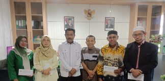 Kakankemenag Ternate Serahkan SK, Isi Kekosongan Penghulu di Dua KUA